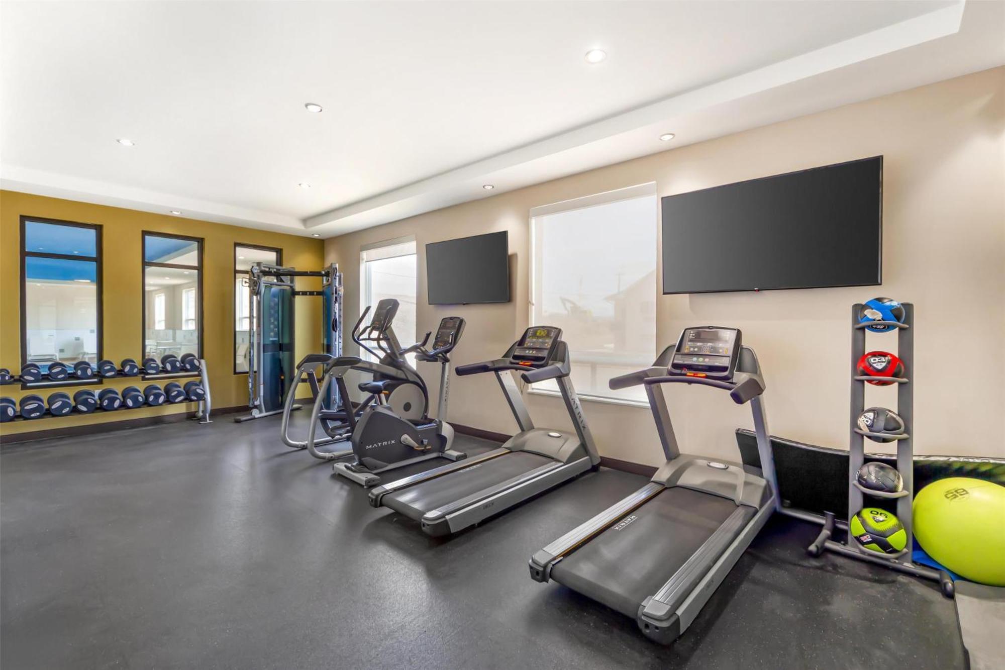 Best Western Plus Hinton Inn & Suites Εξωτερικό φωτογραφία
