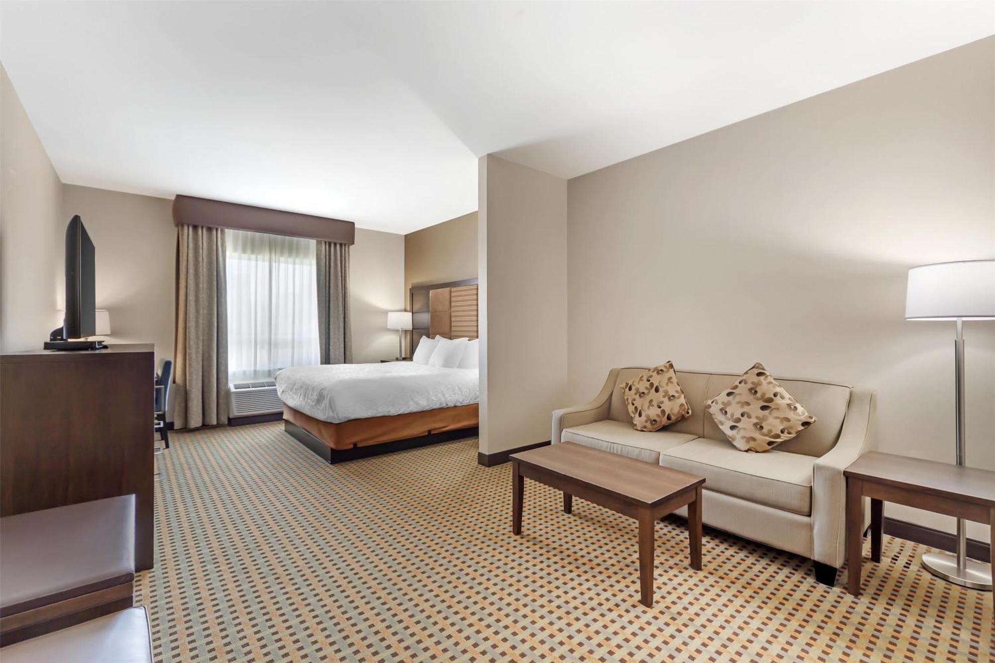 Best Western Plus Hinton Inn & Suites Εξωτερικό φωτογραφία