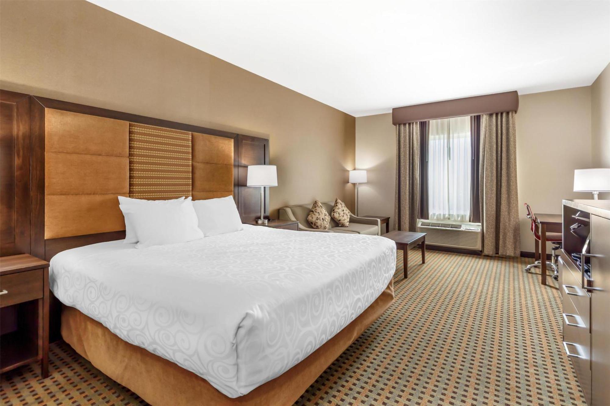 Best Western Plus Hinton Inn & Suites Εξωτερικό φωτογραφία