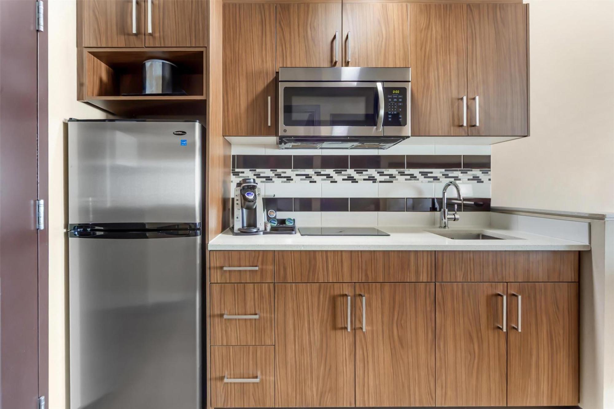 Best Western Plus Hinton Inn & Suites Εξωτερικό φωτογραφία