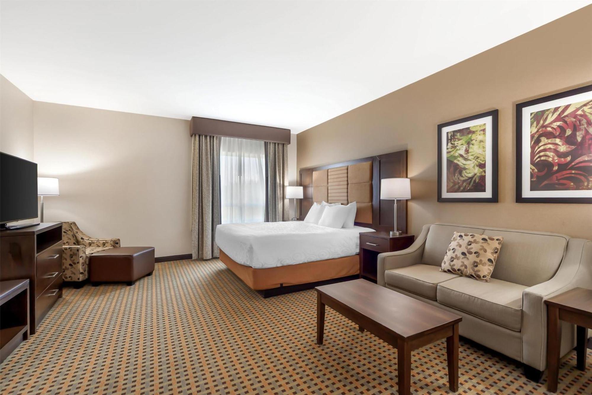 Best Western Plus Hinton Inn & Suites Εξωτερικό φωτογραφία