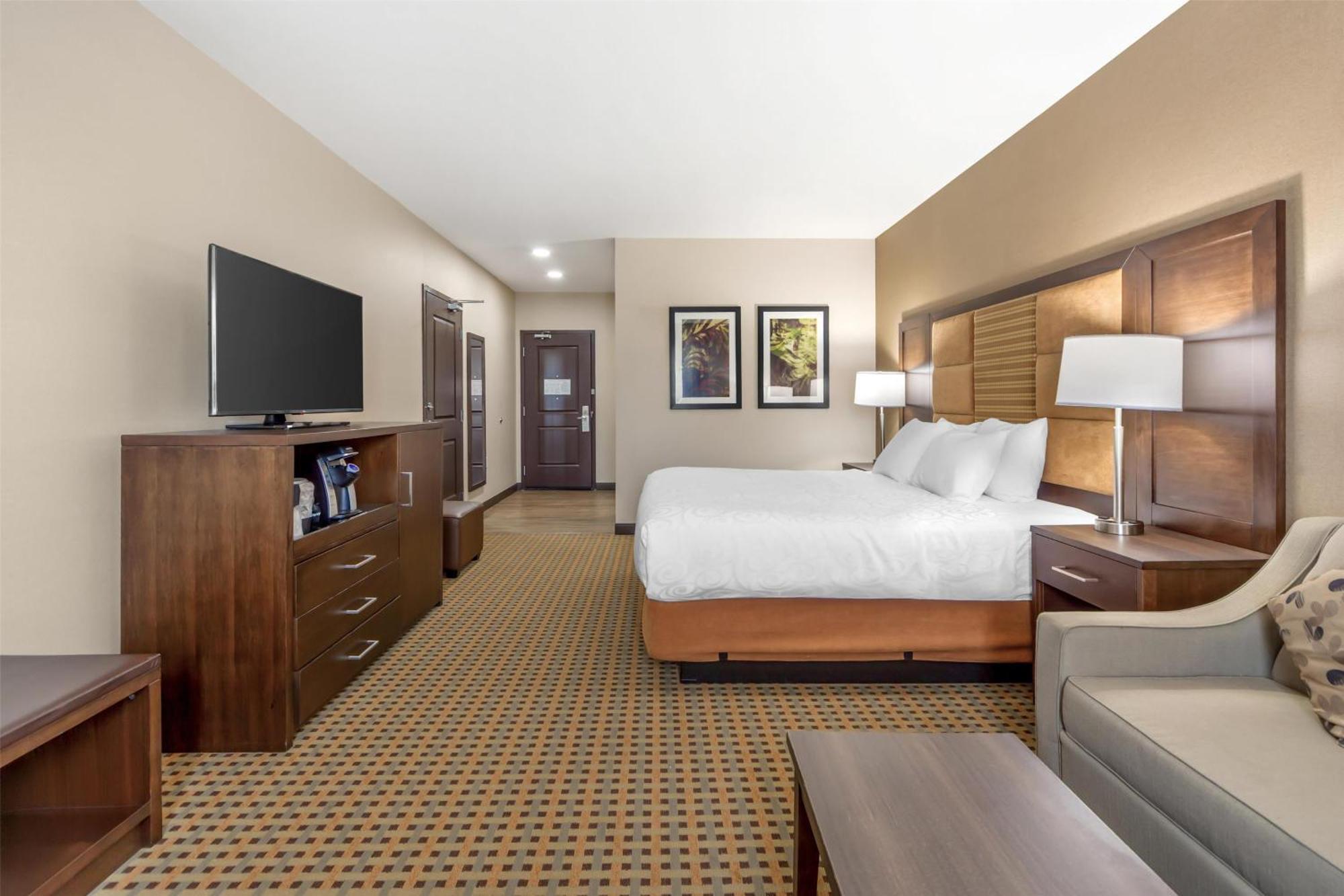 Best Western Plus Hinton Inn & Suites Εξωτερικό φωτογραφία
