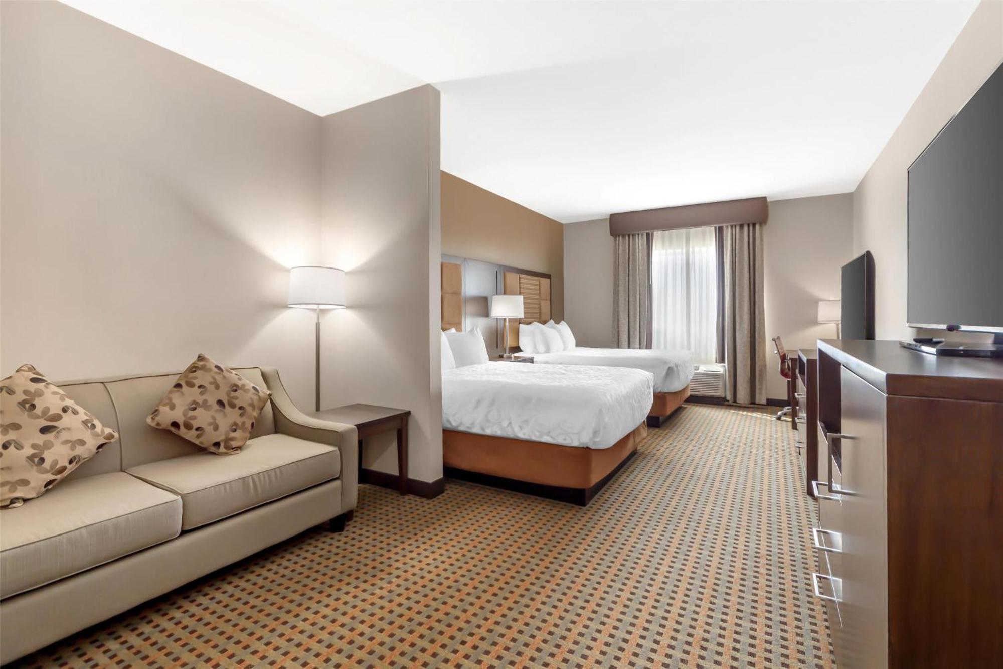 Best Western Plus Hinton Inn & Suites Εξωτερικό φωτογραφία