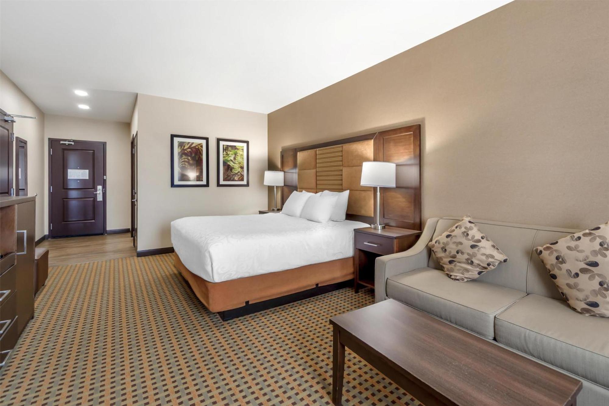 Best Western Plus Hinton Inn & Suites Εξωτερικό φωτογραφία