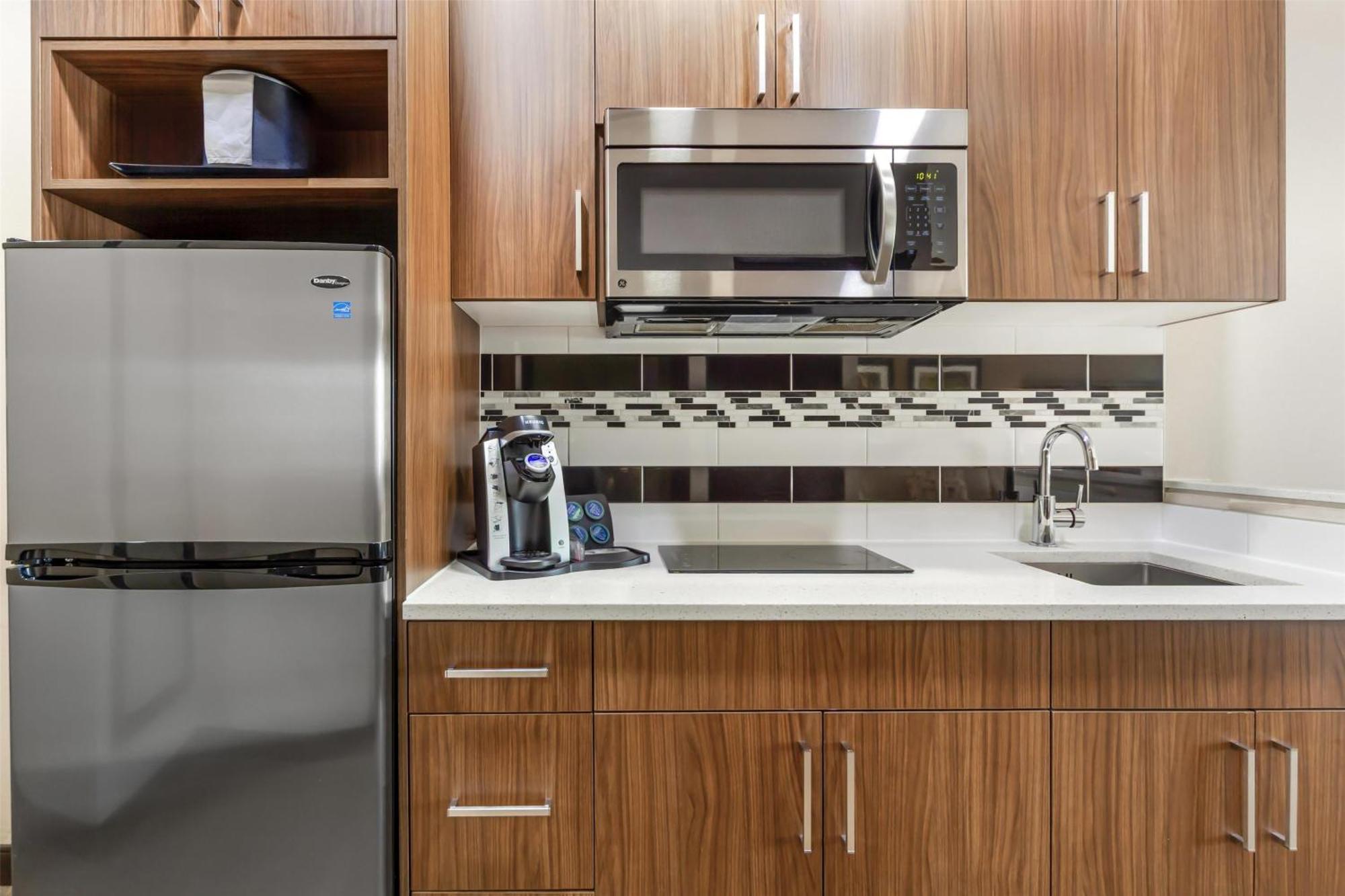 Best Western Plus Hinton Inn & Suites Εξωτερικό φωτογραφία