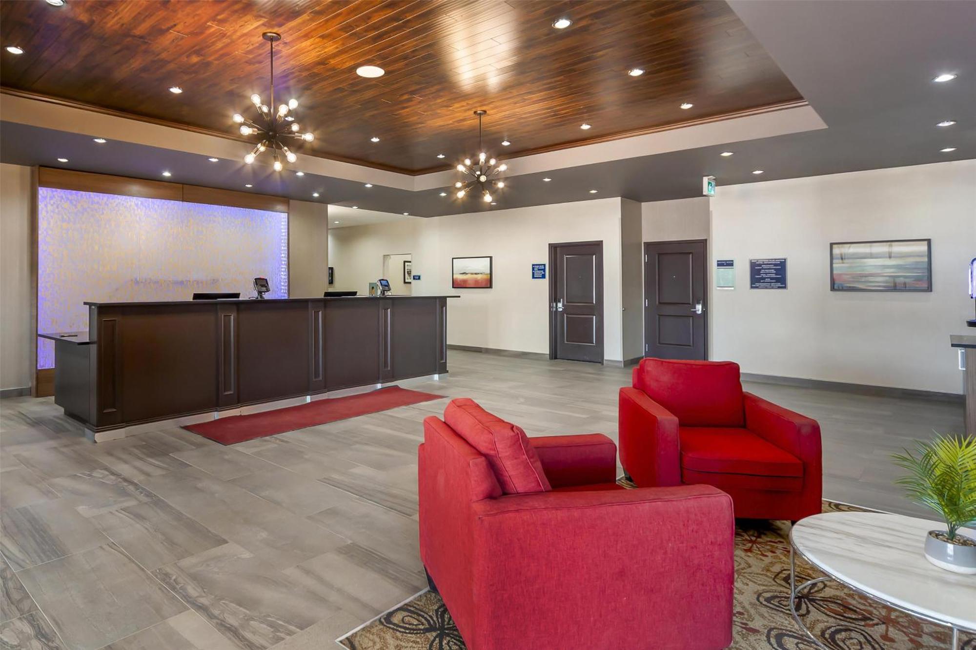 Best Western Plus Hinton Inn & Suites Εξωτερικό φωτογραφία