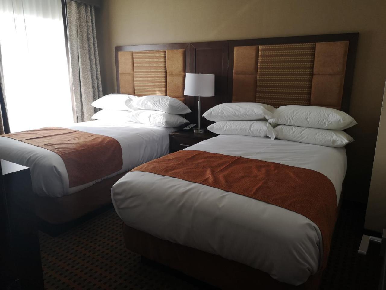 Best Western Plus Hinton Inn & Suites Εξωτερικό φωτογραφία
