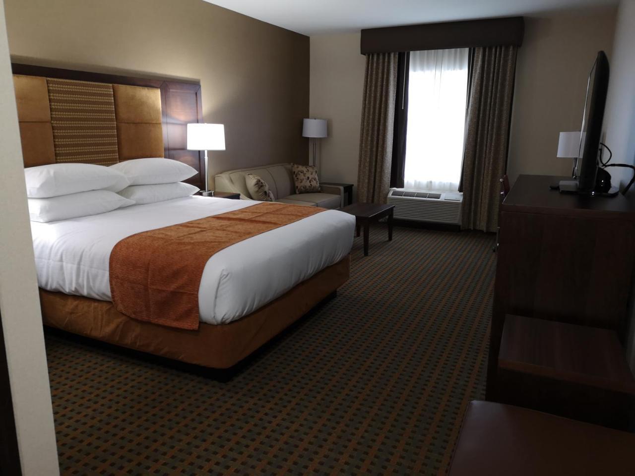 Best Western Plus Hinton Inn & Suites Εξωτερικό φωτογραφία