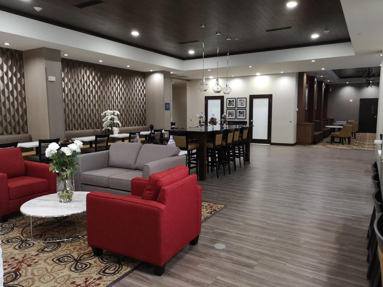 Best Western Plus Hinton Inn & Suites Εξωτερικό φωτογραφία