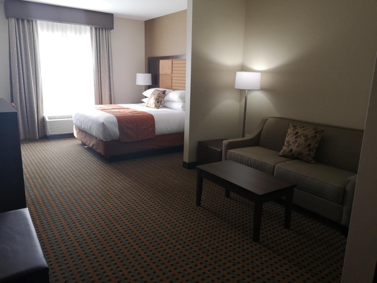 Best Western Plus Hinton Inn & Suites Εξωτερικό φωτογραφία
